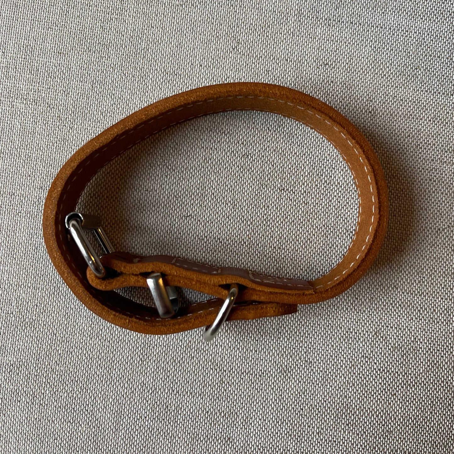 Collier en cuir cognac
